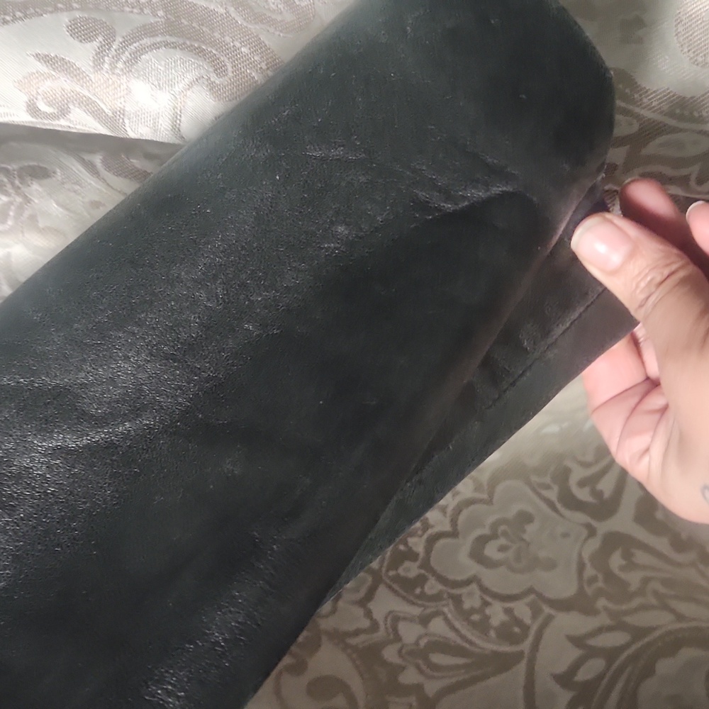 Leather Jacket - Picture 3 of 6